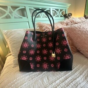 Michael Kors Jet Set Tote/Shoulder Bag and Wallet Set-Black/Pink Floral
